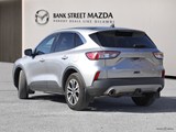 2022 Ford Escape SEL Hybrid image 5
