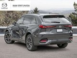 2025 Mazda CX-70 PHEV GT image 1