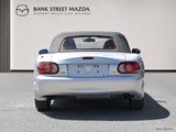 2002 Mazda MX-5 Miata 1.8 (A4) image 4