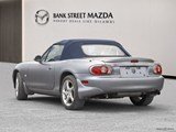 2003 Mazda MX-5 Miata SE (M6) image 5