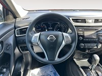 2015 Nissan Rogue FWD 4dr SV