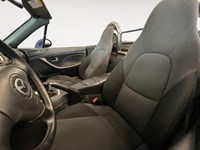 2004 Mazda MX-5 Miata 2dr Conv GS Manual