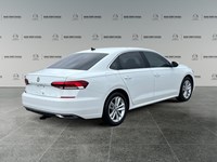 2020 Volkswagen Passat Highline Auto
