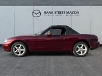 2003 Mazda MX-5 Miata 2dr Conv Manual