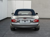 2003 Mazda MX-5 Miata 2dr Conv Manual
