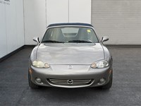2003 Mazda MX-5 Miata 2dr Conv Manual