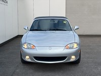2002 Mazda MX-5 Miata Auto - Inc. 2 Year / 40,000 KM Powertrain Warranty