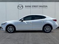 2017  Mazda3 4dr Sdn Man GX - Fall Promo Winter Tires Included