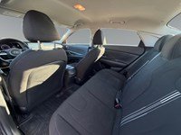 2022 Hyundai Elantra Preferred IVT