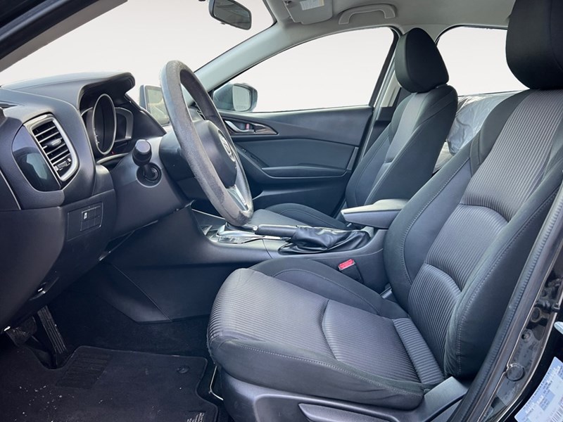 2014  Mazda3 4dr Sdn Auto GS-SKY