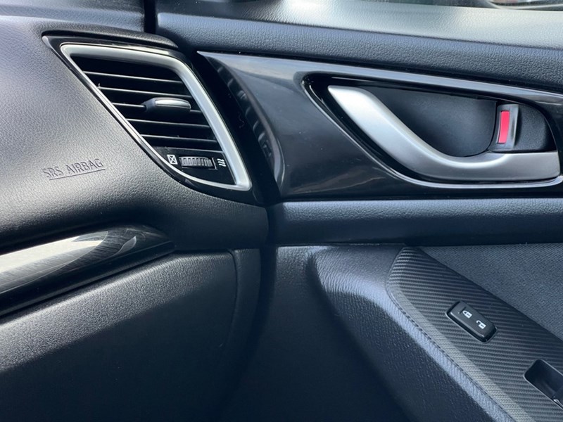 2014  Mazda3 4dr Sdn Auto GS-SKY