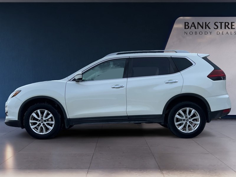 2020 Nissan Rogue AWD SV