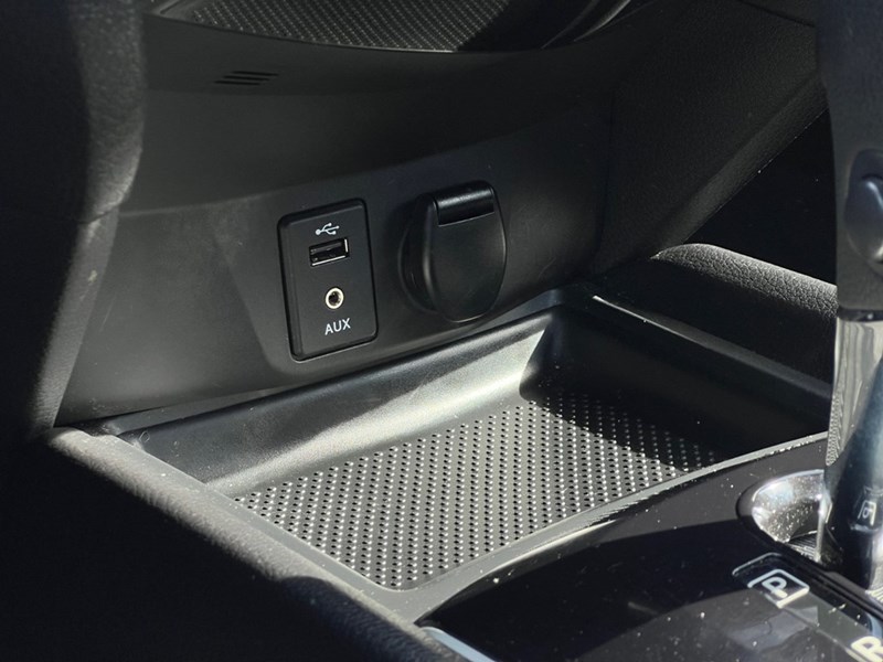 2015 Nissan Rogue FWD 4dr SV
