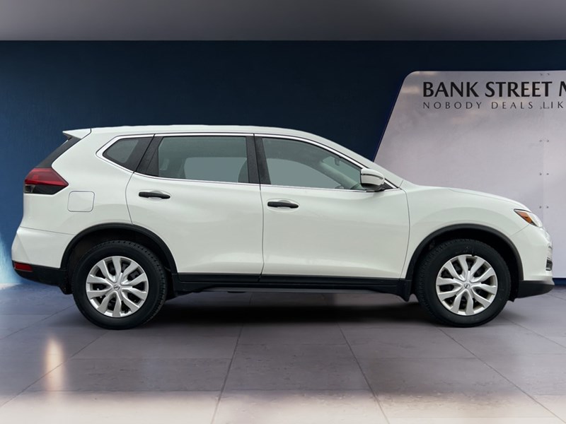 2019 Nissan Rogue FWD S