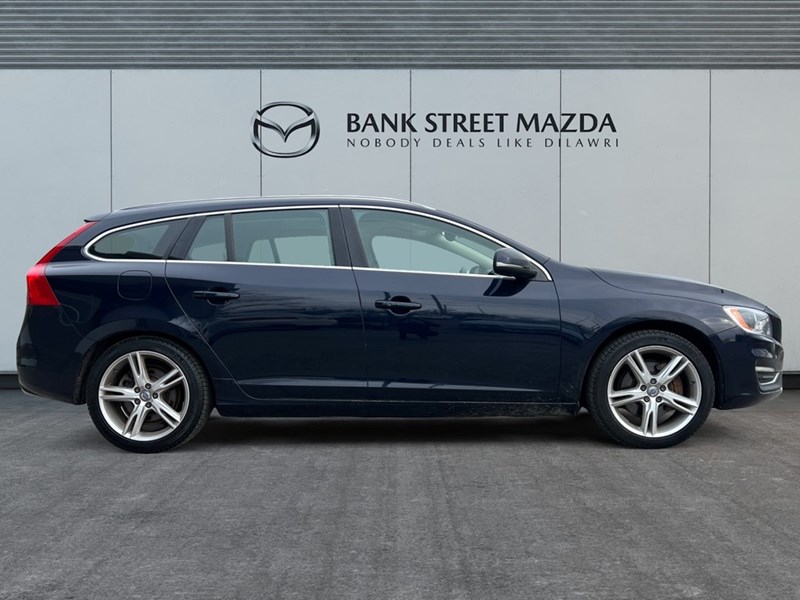 2017 Volvo V60 4dr Wgn T5 Special Edition Premier AWD