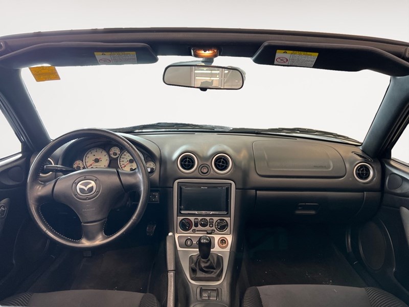 2004 Mazda MX-5 Miata 2dr Conv GS Manual