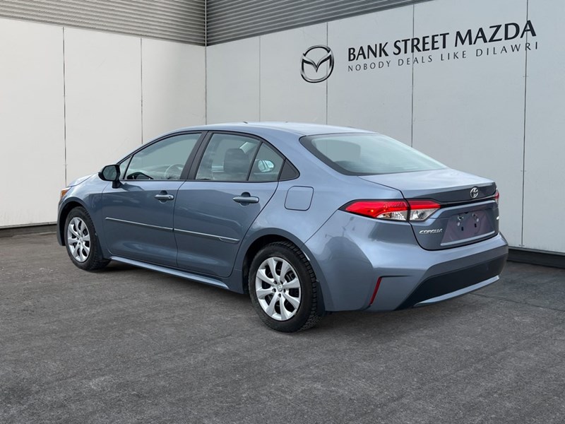 2022 Toyota Corolla LE CVT