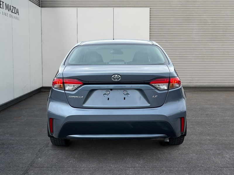2022 Toyota Corolla LE CVT