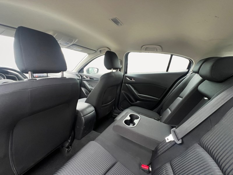 2016  Mazda3 Sport 4dr HB Sport Man GS