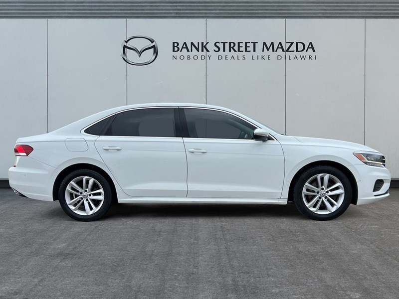 2020 Volkswagen Passat Highline Auto