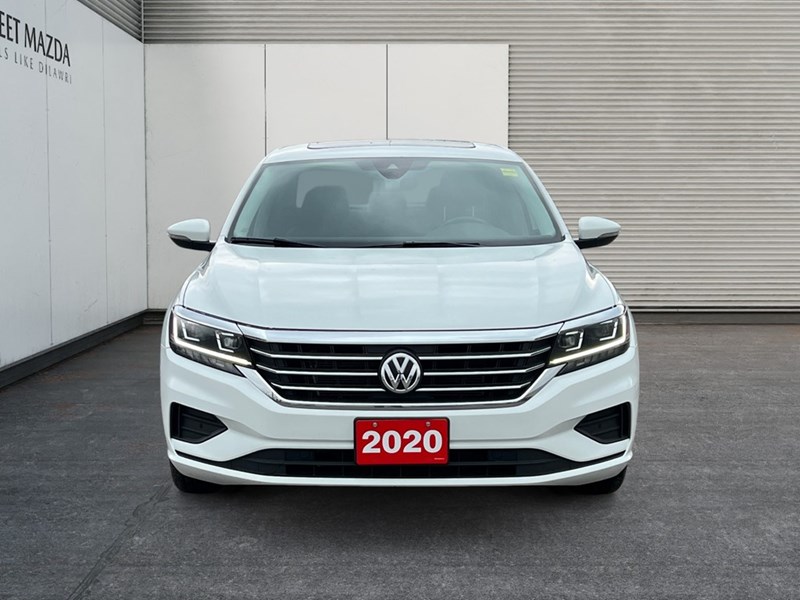 2020 Volkswagen Passat Highline Auto