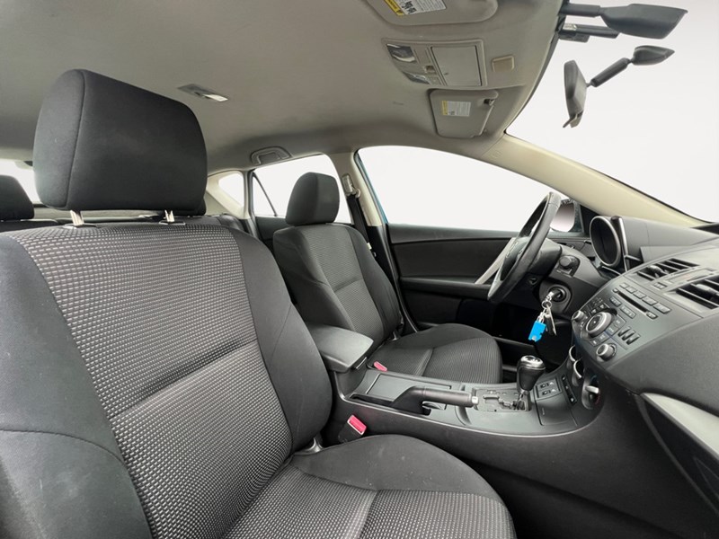 2013  Mazda3 Sport 4dr HB Sport Auto GS-SKY