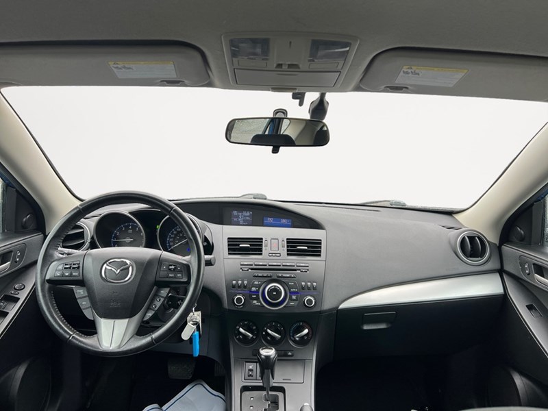 2013  Mazda3 Sport 4dr HB Sport Auto GS-SKY
