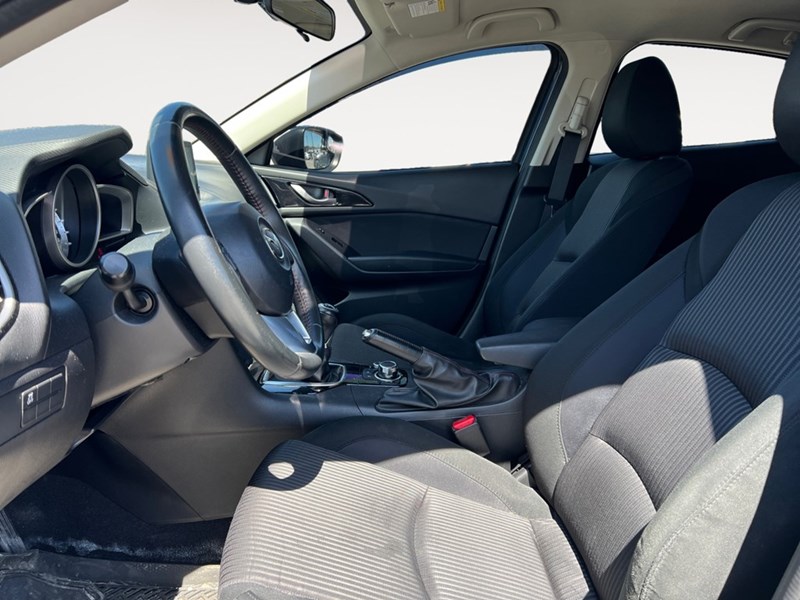 2014  Mazda3 4dr Sdn Man GS-SKY
