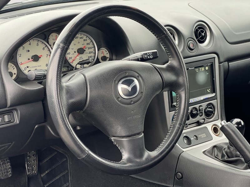 2004 Mazda MX-5 Miata 2dr Conv GS Manual