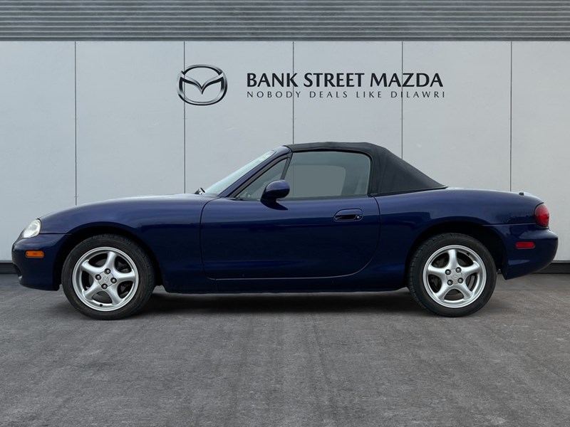 2004 Mazda MX-5 Miata 2dr Conv GS Manual