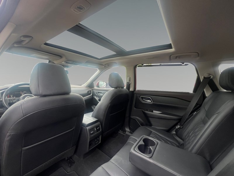 2021 Nissan Rogue AWD Platinum