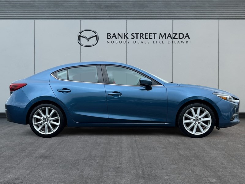 2017  Mazda3 4dr Sdn Auto GT