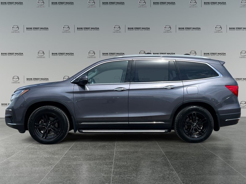 2022 Honda Pilot Touring 7-Passenger AWD