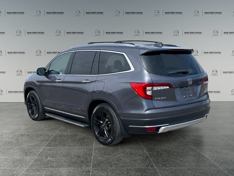 2022 Honda Pilot Touring 7-Passenger AWD