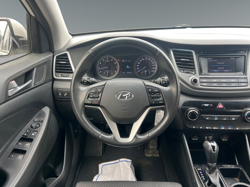 2017 Hyundai Tucson AWD 4dr 2.0L Premium