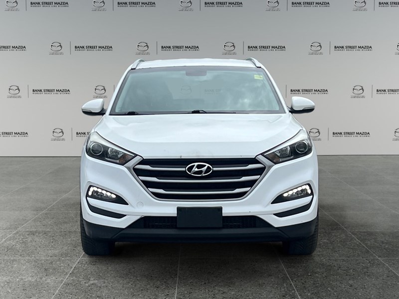 2017 Hyundai Tucson AWD 4dr 2.0L Premium