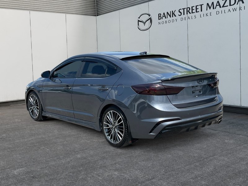 2018 Hyundai Elantra Sport Tech DCT