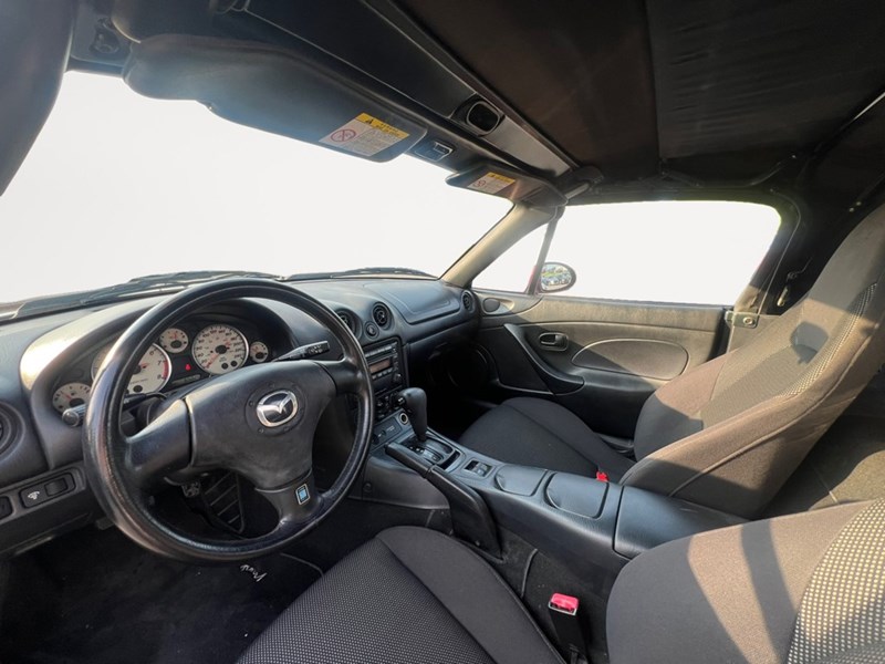 2003 Mazda MX-5 Miata 2dr Conv Auto