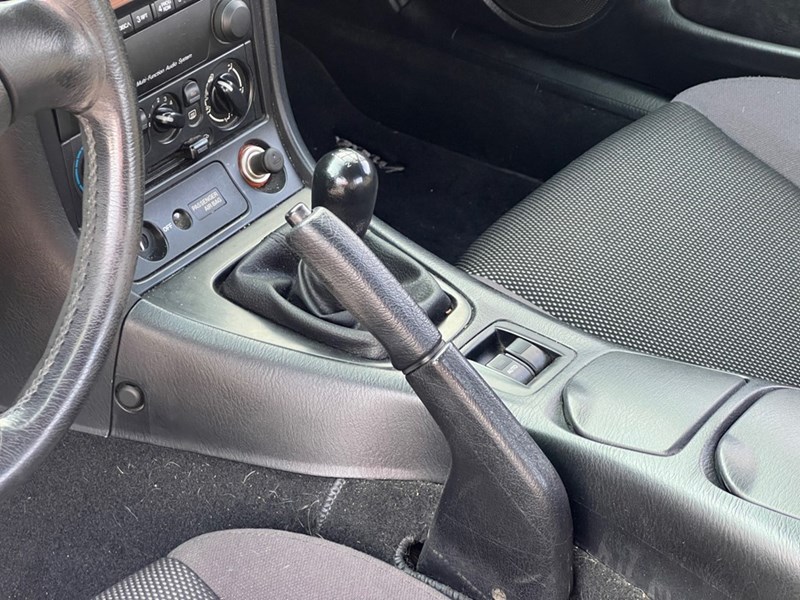 2003 Mazda MX-5 Miata 2dr Conv Manual
