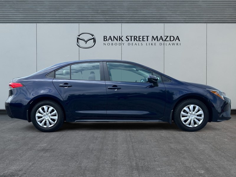 2022 Toyota Corolla LE CVT