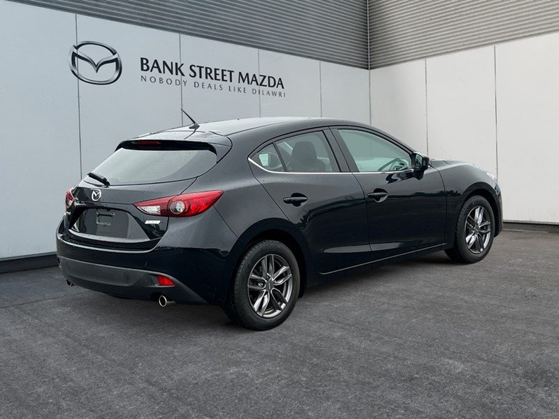 2016  Mazda3 Sport 4dr HB Sport Auto GS