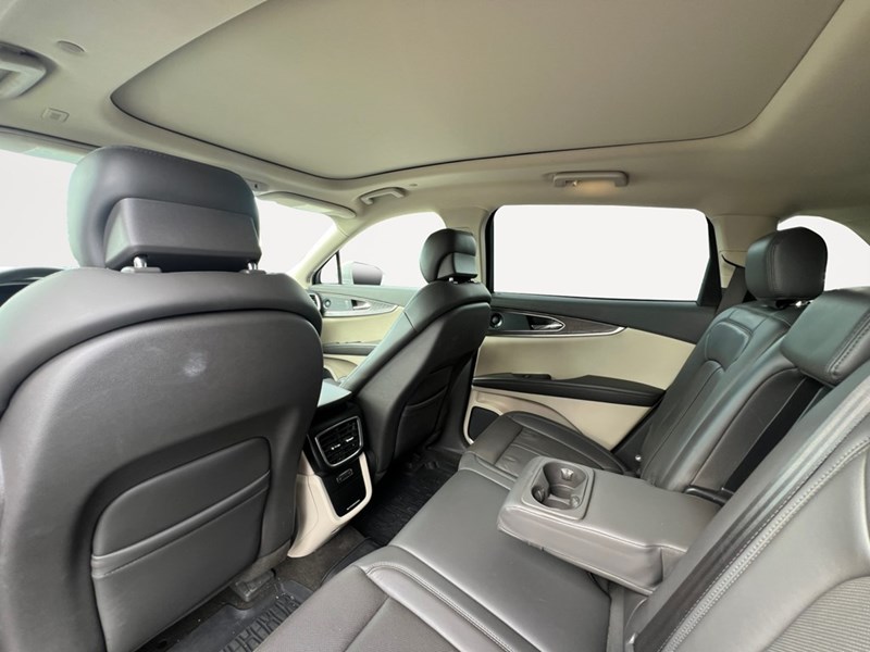 2020 Lincoln Nautilus Reserve AWD