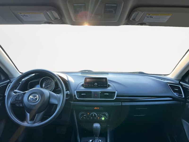 2015  Mazda3 Sport 4dr HB Sport Auto GX