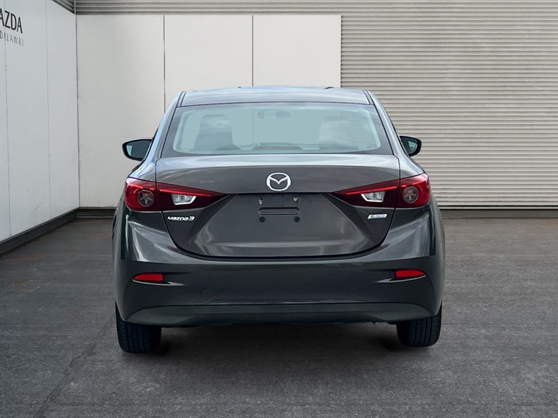 2015  Mazda3 4dr Sdn Auto GX