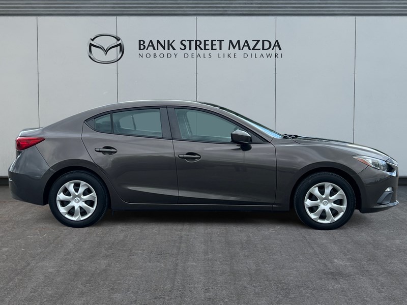 2015  Mazda3 4dr Sdn Auto GX