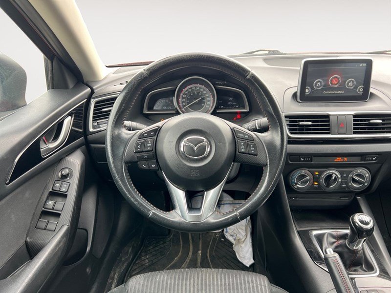 2014  Mazda3 4dr Sdn Man GS-SKY