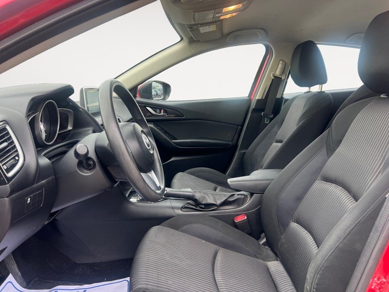 2014  Mazda3 Sport 4dr HB Sport Auto GS-SKY