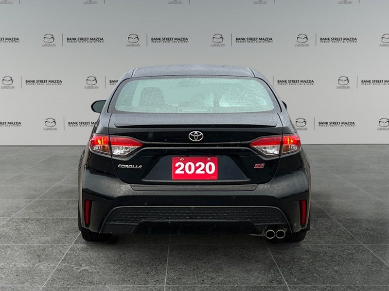 2020 Toyota Corolla SE CVT
