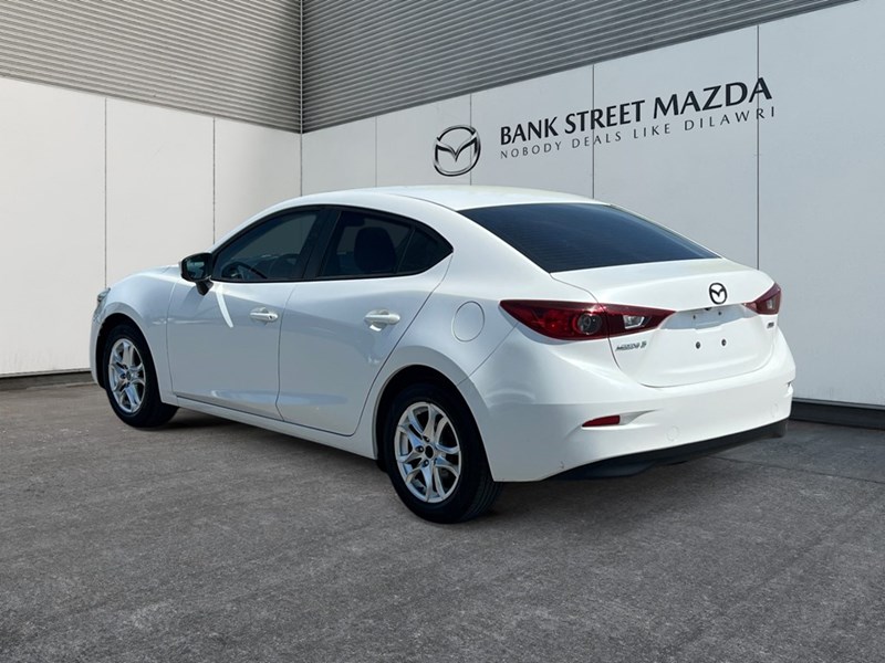 2017  Mazda3 4dr Sdn Man GX