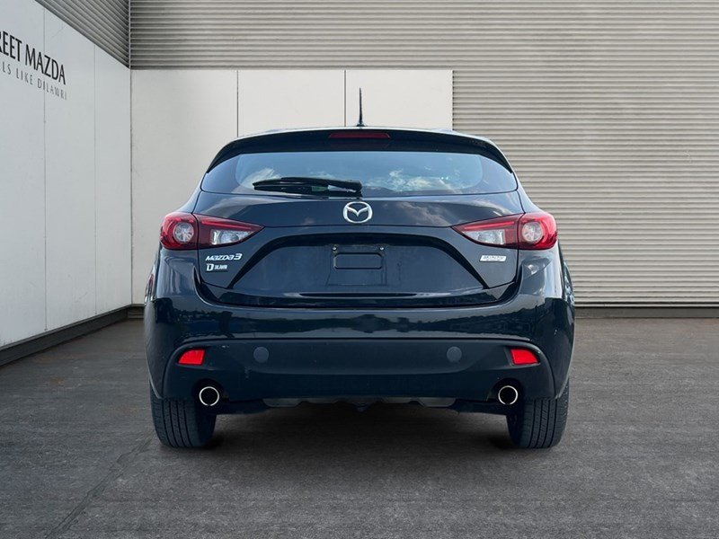 2015  Mazda3 Sport 4dr HB Sport Auto GX